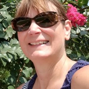 Meet your Posher, Michele